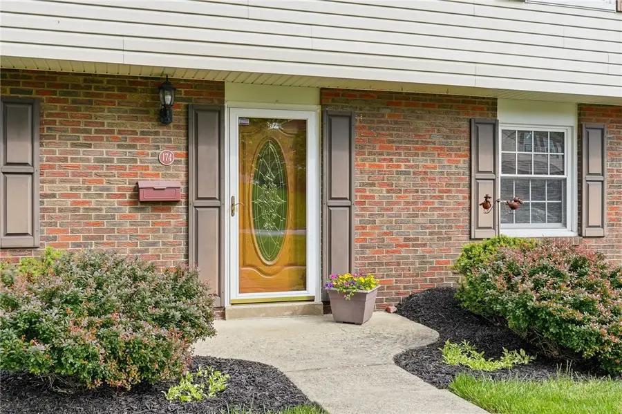174 Crescent Garden Dr, Pittsburgh, PA 15235 - #3