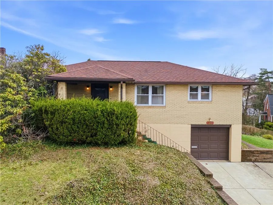 200 Avenue F, Pittsburgh, PA 15221 - #2