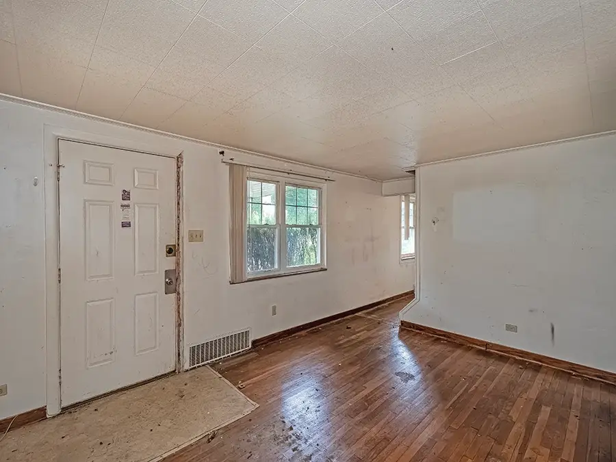 610 Pennview Drive, Pittsburgh, PA 15235 - #2