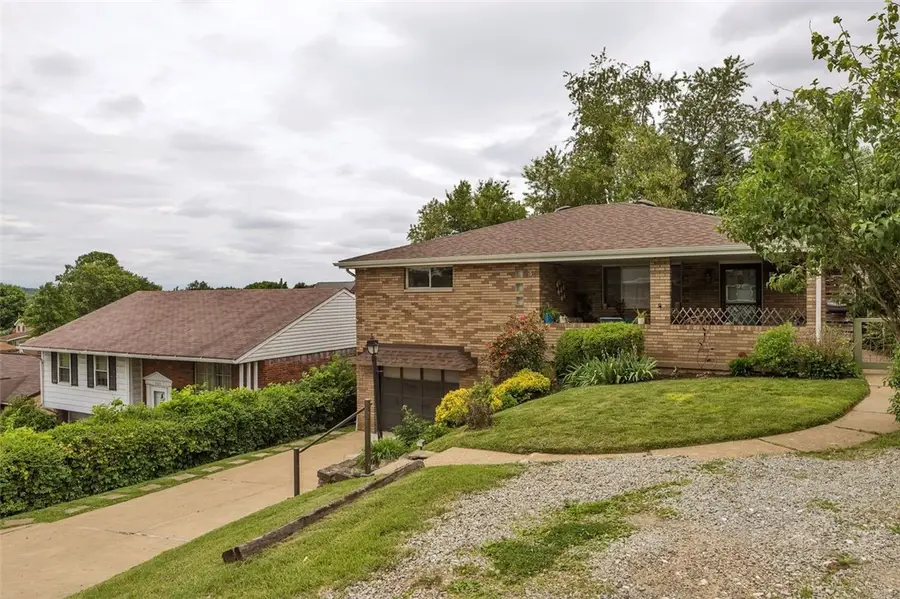 411 Maple St, West Mifflin, PA 15122 - #3