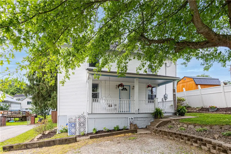 28 Meadow St, Monongahela, PA 15063 - #2