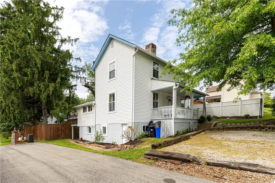 28 Meadow St, Monongahela, PA 15063 - #3