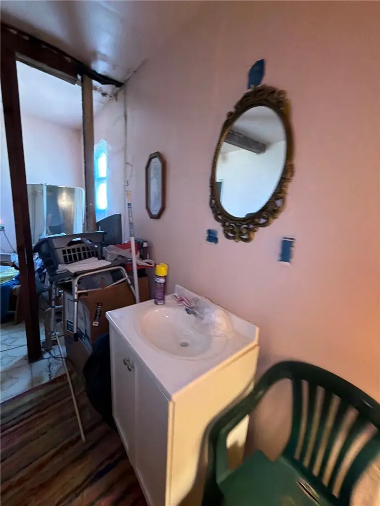 309 1st St, Vestaburg, PA 15368 - #3