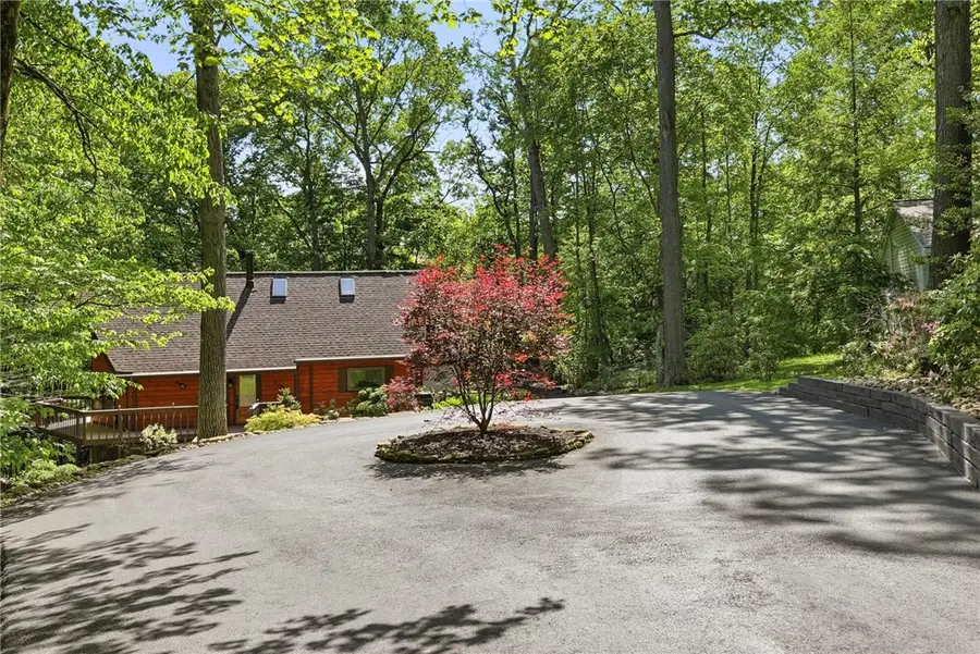 106 Lyndon Ln, Baden, PA 15005 - #3