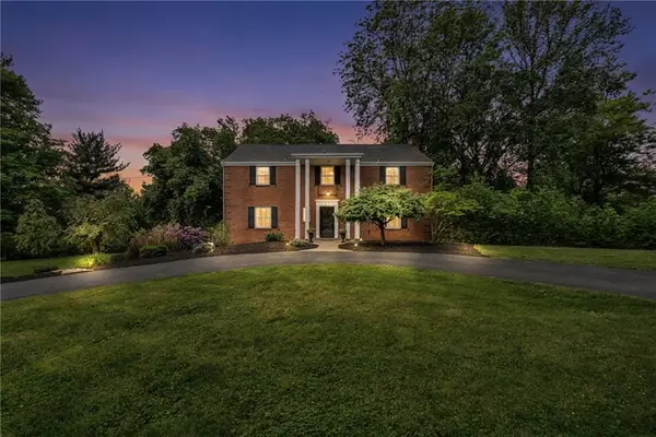 3225 Comanche Rd, Pittsburgh, PA 15241