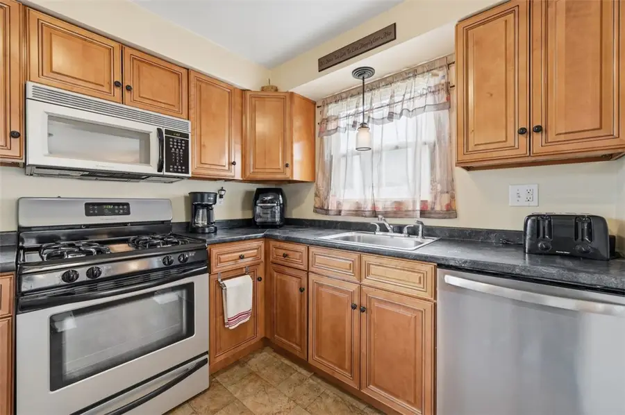 214 Beisner Ave, Pittsburgh, PA 15227 - #2