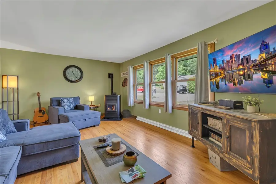407 Belle St, Evans City, PA 16033 - #2