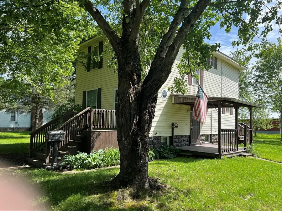8 Lancaster Ave, Greenville, PA 16125 - #2