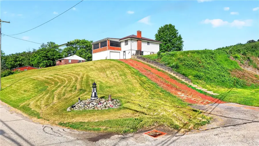 2021 State St, Clairton, PA 15025 - #2