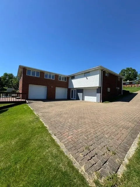 352 Crescent Dr, Washington, PA 15301 - #3