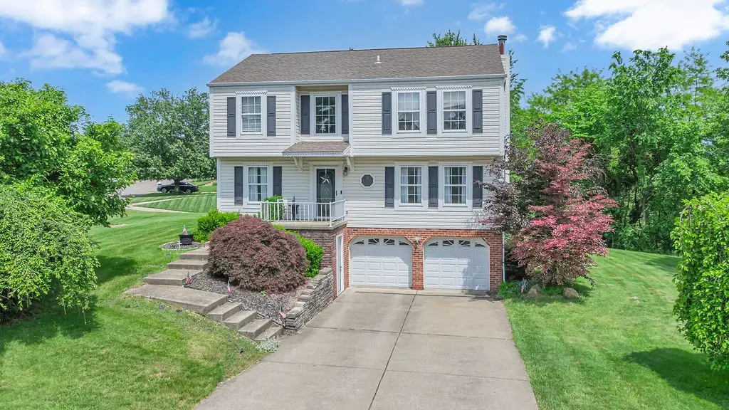 2017 S Trillium Dr, Aliquippa, PA 15001 - #1
