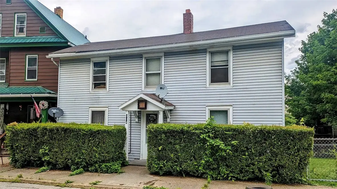 304 E 4th St, Oil City, PA 16028 - #1