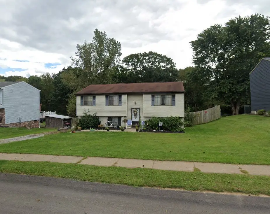 320 Constellation Dr, Freedom, PA 15042 - #1