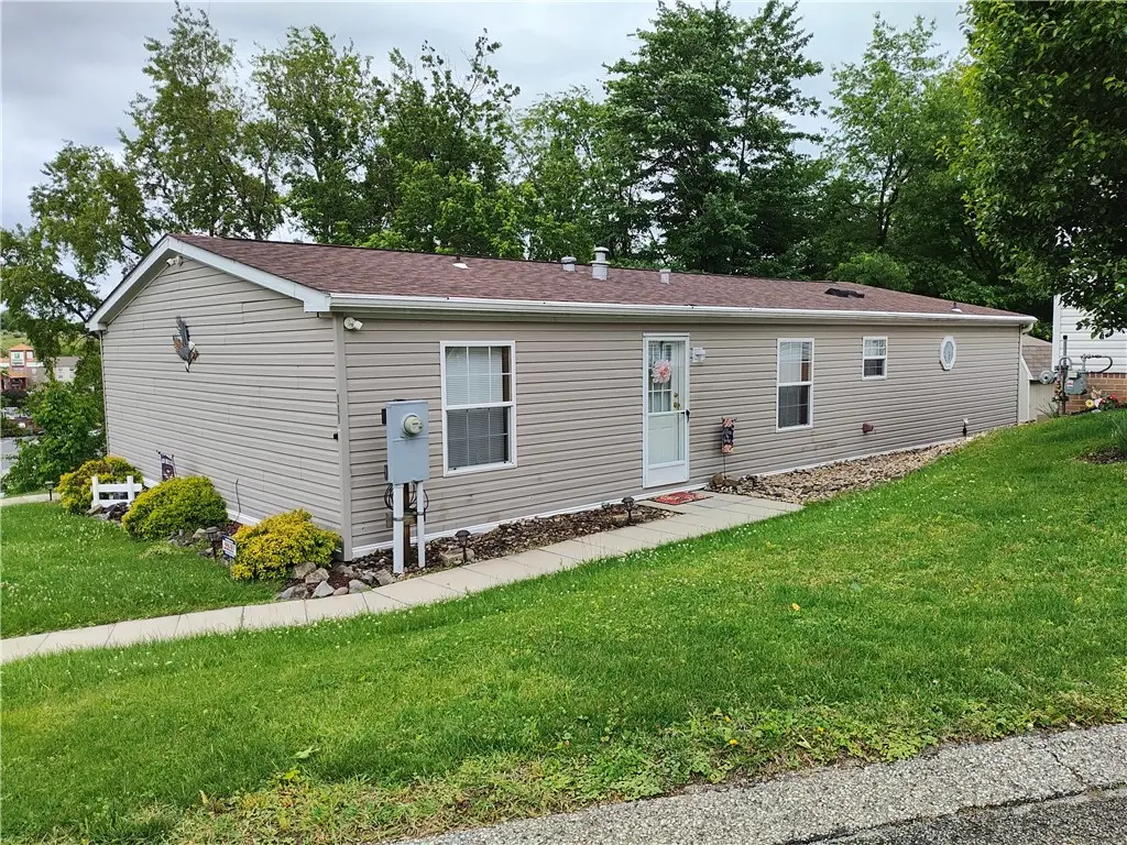 111 Pembrooke Dr, Delmont, PA 15626 - #1