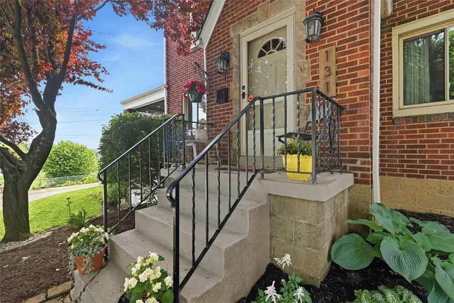 131 W Marietta St, Homestead, PA 15120 - #2