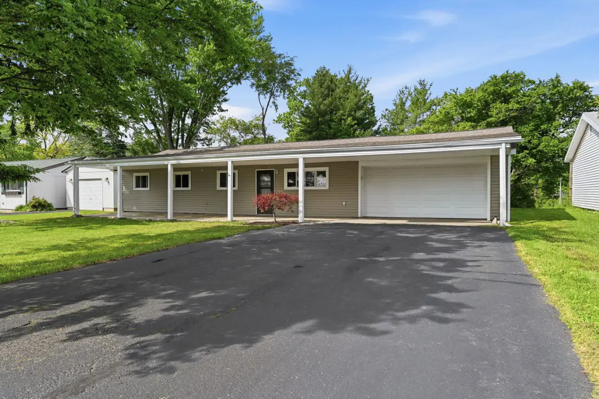 410 Sussex Drive, Cranberry, PA 16066 - #1