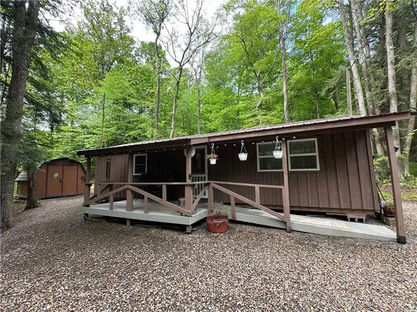 3813 Burkett Hollow Rd, Brookville, PA 15825