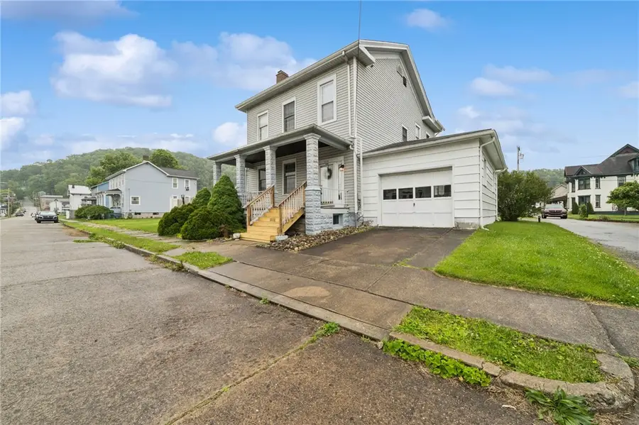 215 S 4th, West Newton, PA 15089 - #2