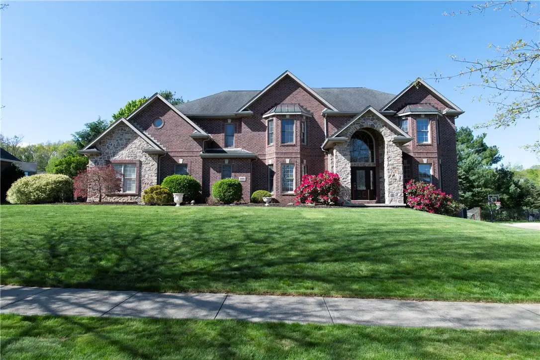 104 Walden Pond Ln, Cranberry, PA 16066 - #1