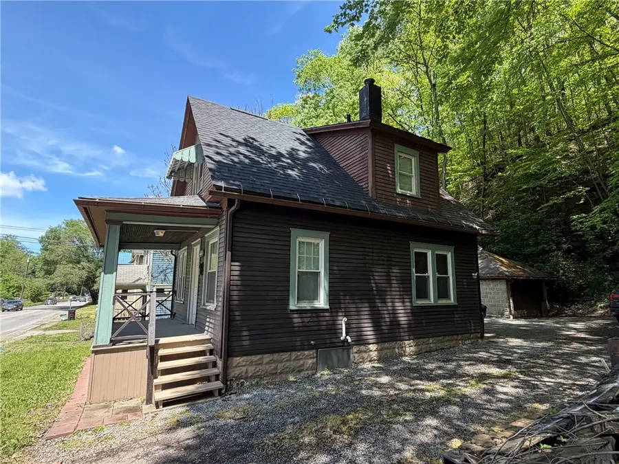 741 15th St, Franklin, PA 16323 - #3