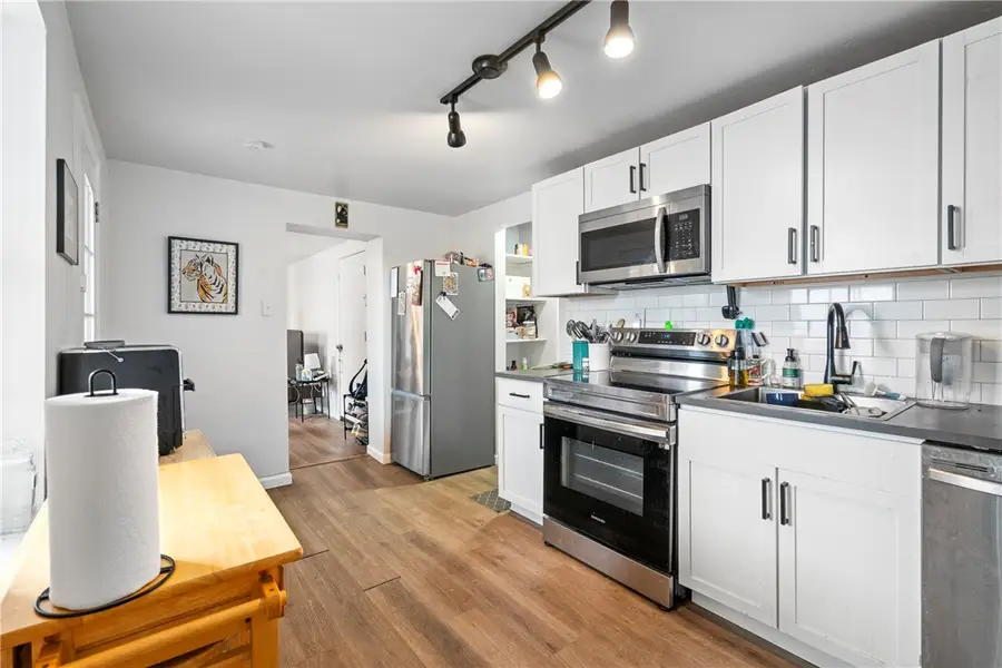 8 E Sycamore St, Pittsburgh, PA 15211 - #3