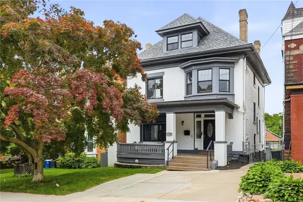 1129 Greenfield Ave, Pittsburgh, PA 15217