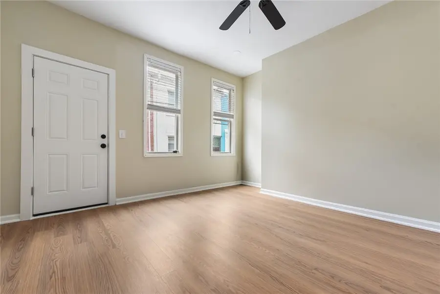 2828 Larkins Way, Pittsburgh, PA 15203 - #3