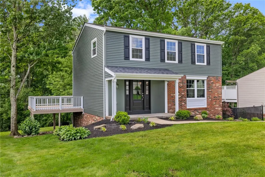208 Lochinver Dr, Coraopolis, PA 15108 - #2