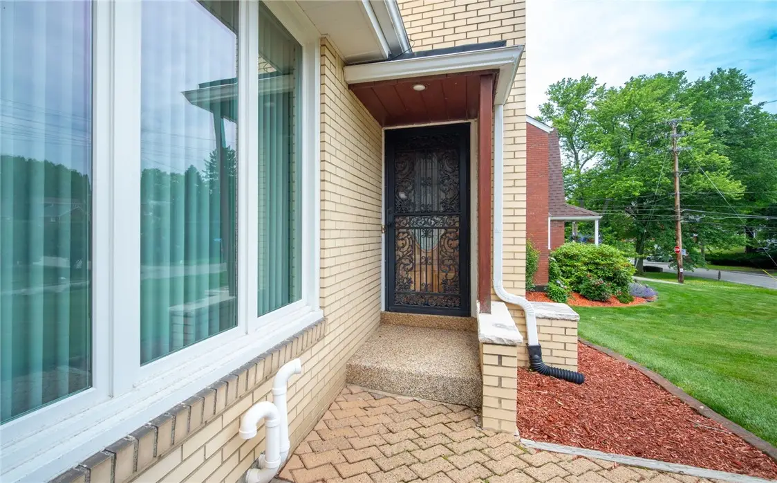 4406 West Run Rd, Homestead, PA 15120 - #1