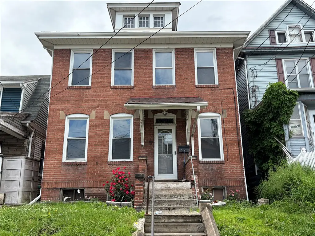 537 Thompson, Donora, PA 15033 - #1