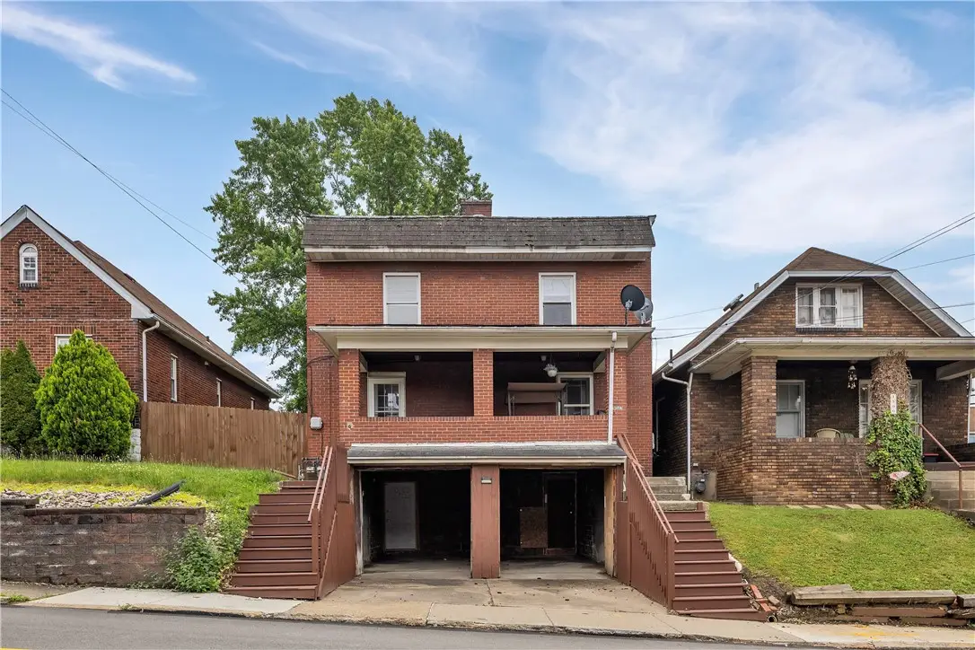 1502 Maple Ave, Turtle Creek, PA 15145 - #1