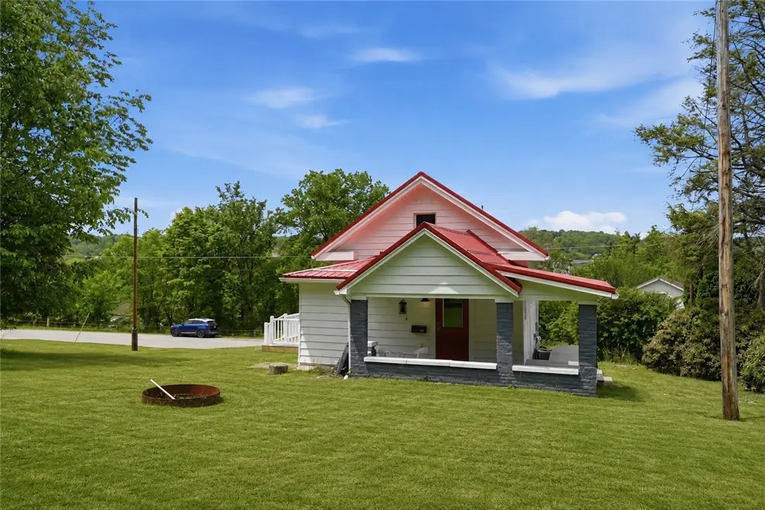 28 Bredin Ave, Lyndora, PA 16045 - #1