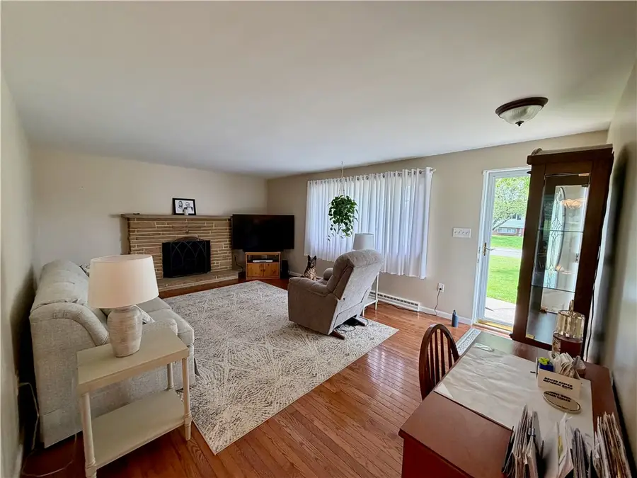 155 Westwood Mnr, Butler, PA 16001 - #2