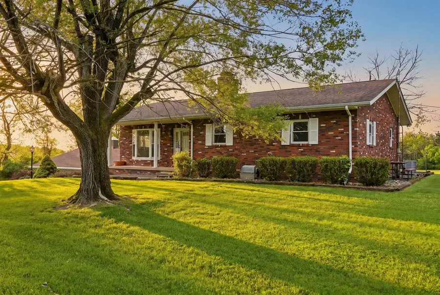 1389 Gilchrist Road, Vandergrift, PA 15690 - #2