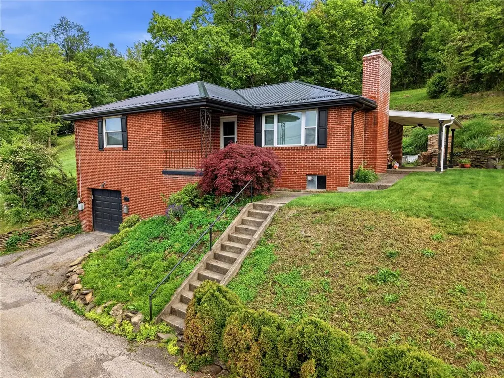 139 Washington Street, Freeport, PA 16229 - #1