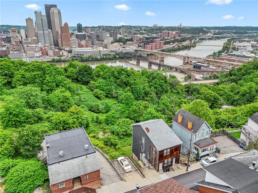 139-141 E Sycamore St, Pittsburgh, PA 15211 - #2