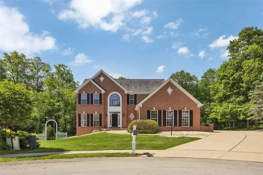 425 Mallard Dr, Cranberry, PA 16066 - #1