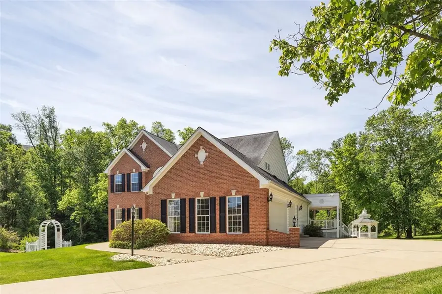 425 Mallard Dr, Cranberry, PA 16066 - #3