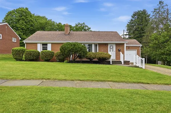 2207 Ridgevue Ave, Aliquippa, PA 15001