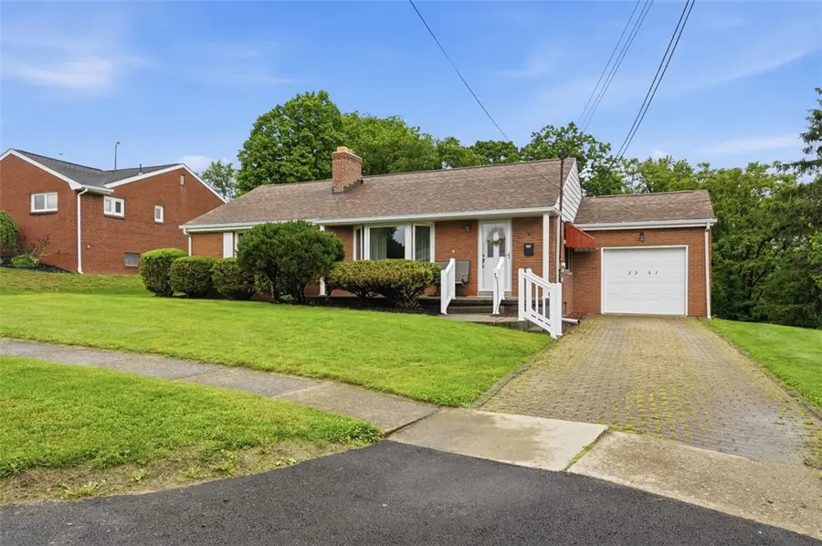 2207 Ridgevue Ave, Aliquippa, PA 15001 - #2