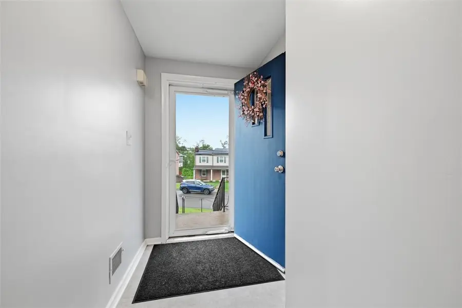 1407 Great Oak Drive, Pittsburgh, PA 15220 - #2