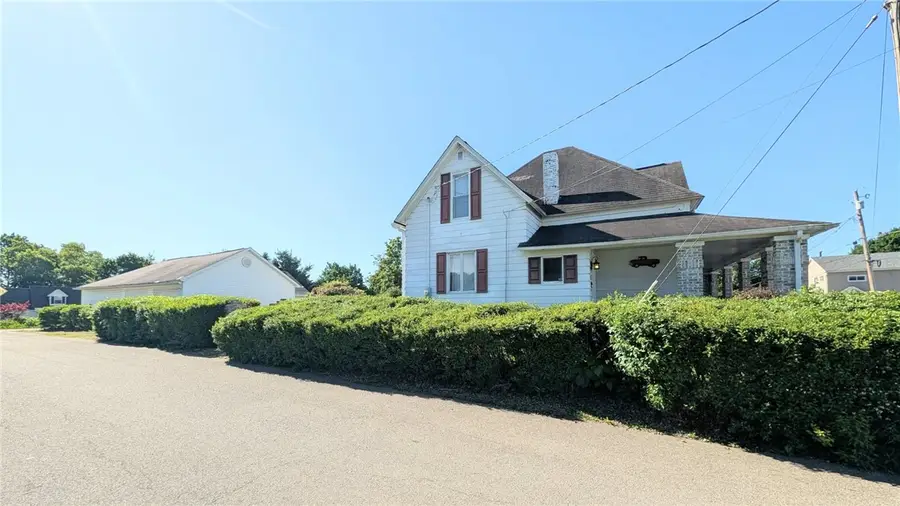 301 Pleasantview Ave, Butler, PA 16001 - #2