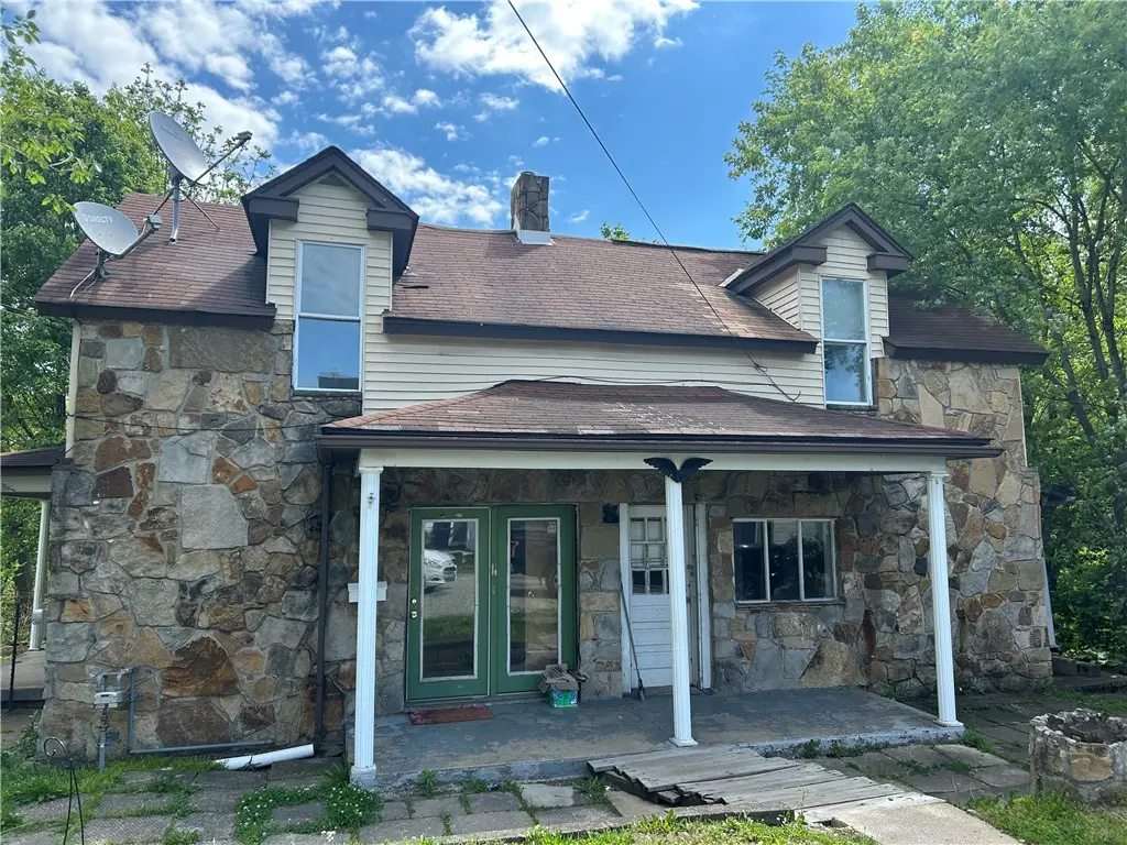 304 Trevor St, Connellsville, PA 15425 - #1