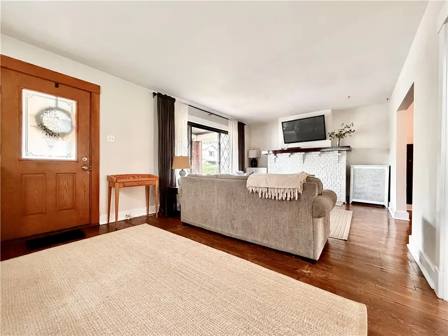 941 Kennebec St, Pittsburgh, PA 15217 - #2