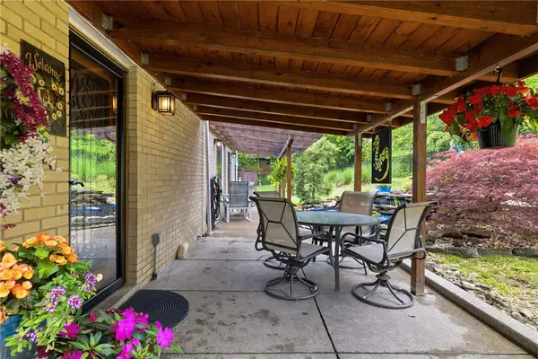326 Arriba Way, Pittsburgh, PA 15210