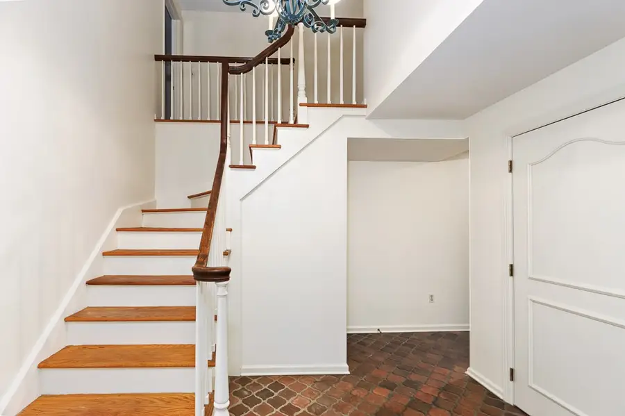 931 Valleyview, Pittsburgh, PA 15243 - #3