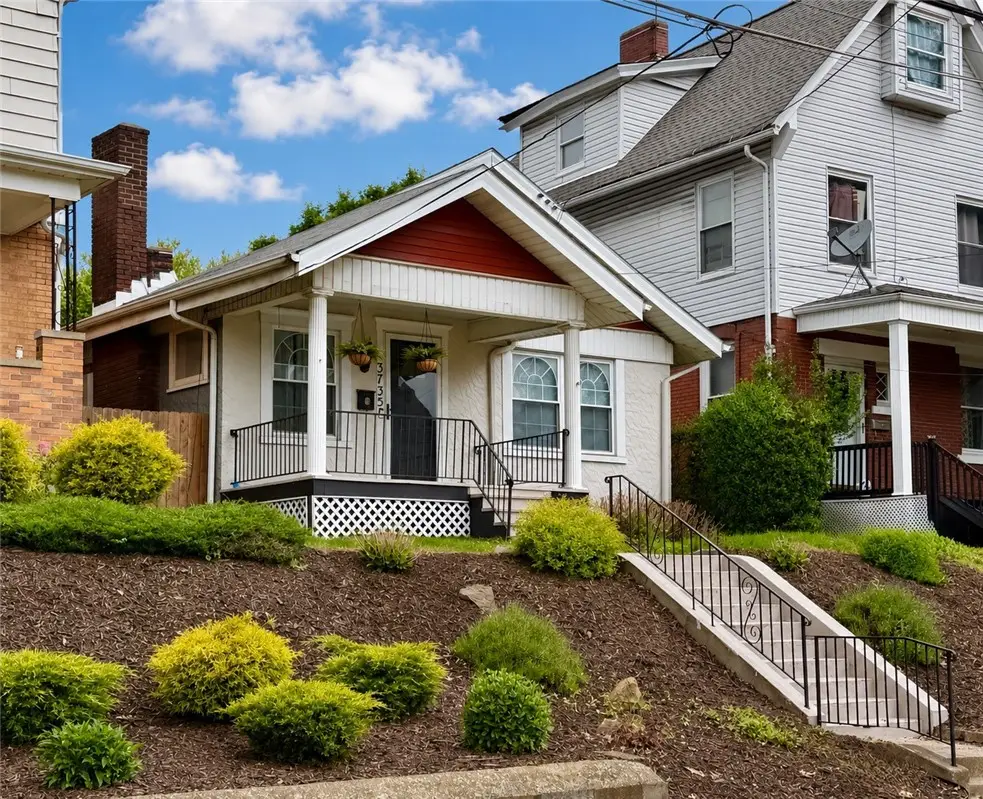3735 Hiawatha St, Pittsburgh, PA 15212 - #1