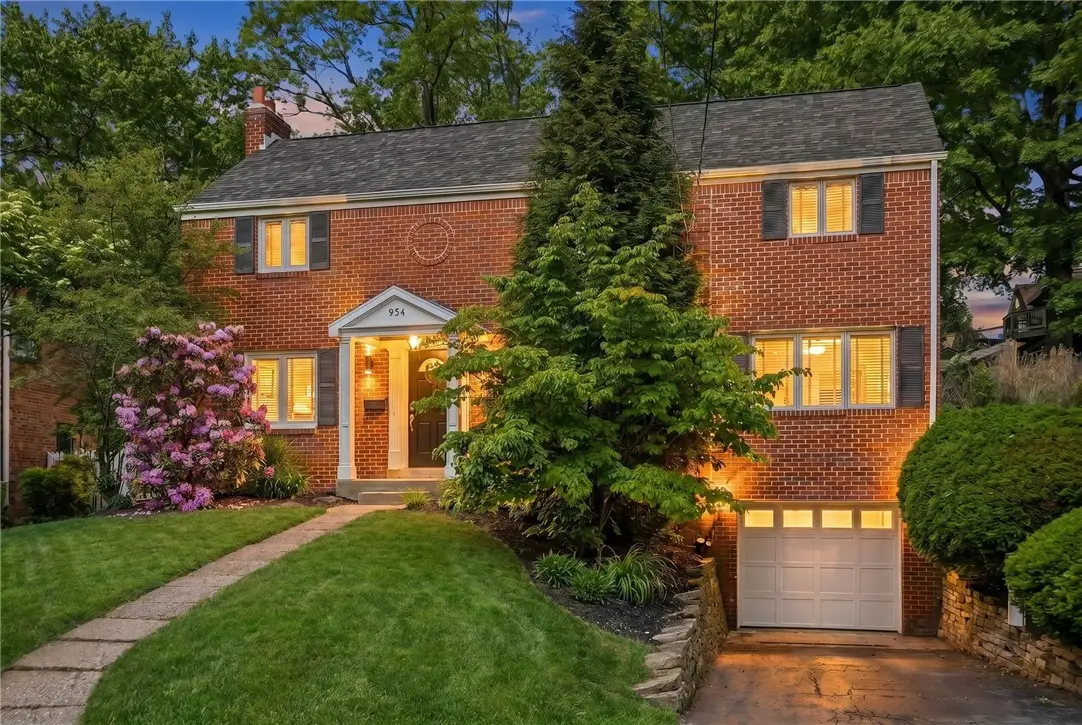 954 Lindendale Dr, Pittsburgh, PA 15243 - #1