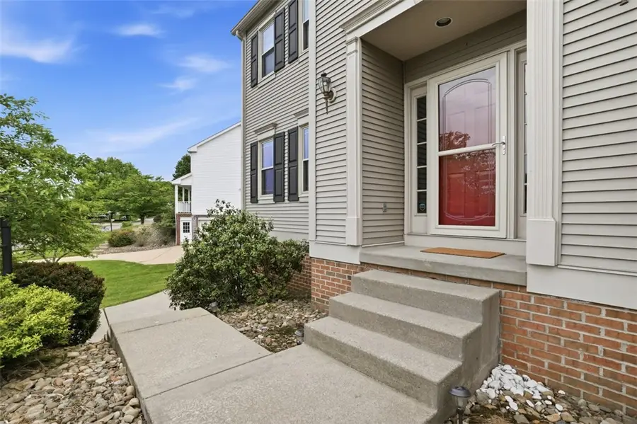 333 Warrick Dr, Seven Fields, PA 16046 - #2