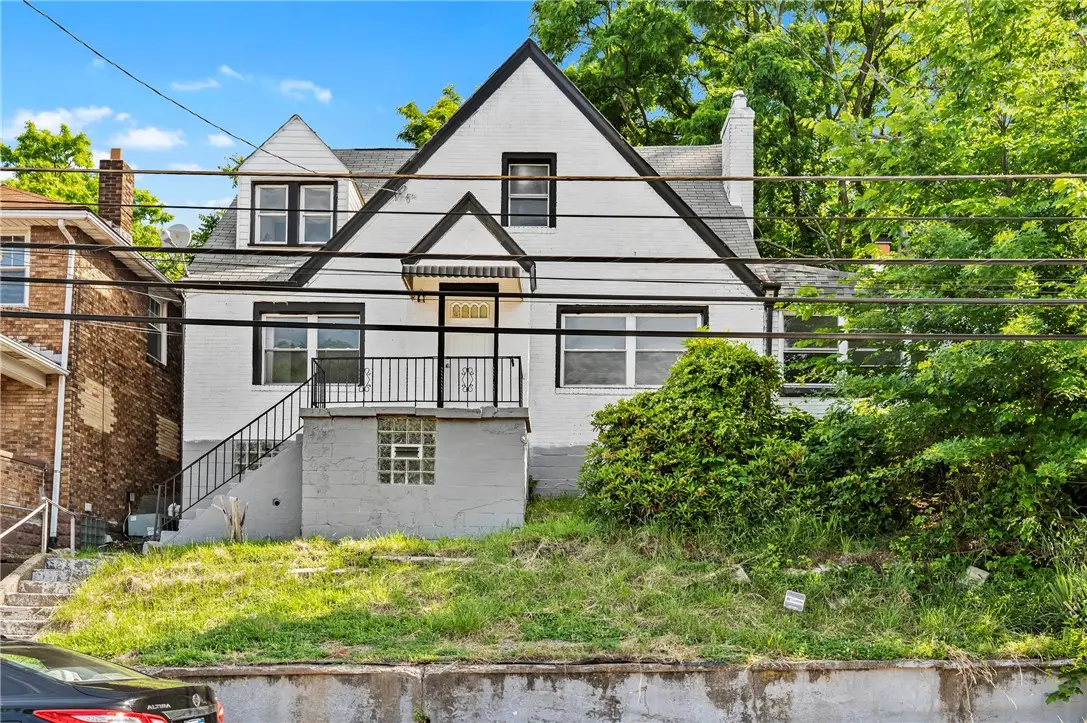 2219 Manor Ave, Pittsburgh, PA 15218 - #1
